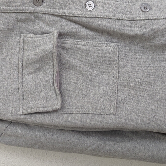 Emery Park Gray Button Down Sweatshirt Jacket Shacket Slightly Cropped Medium - Picture 6 of 14